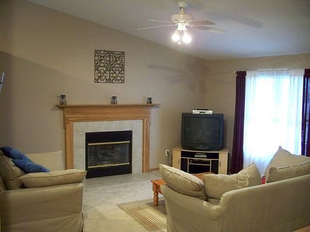 2nd image of 1819 Brandigen Ln