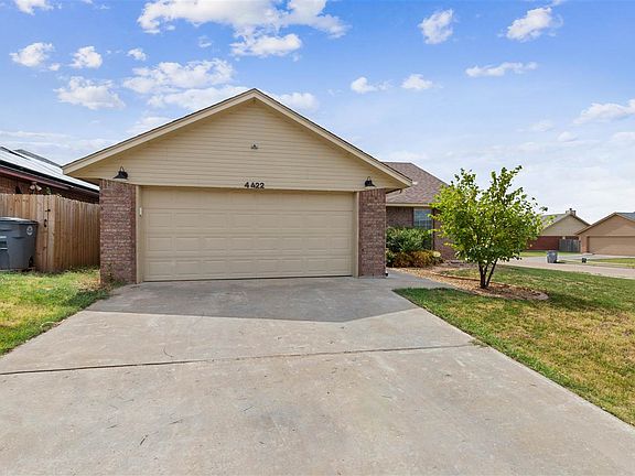 2nd image of 4422 SW Rolling Hills Dr