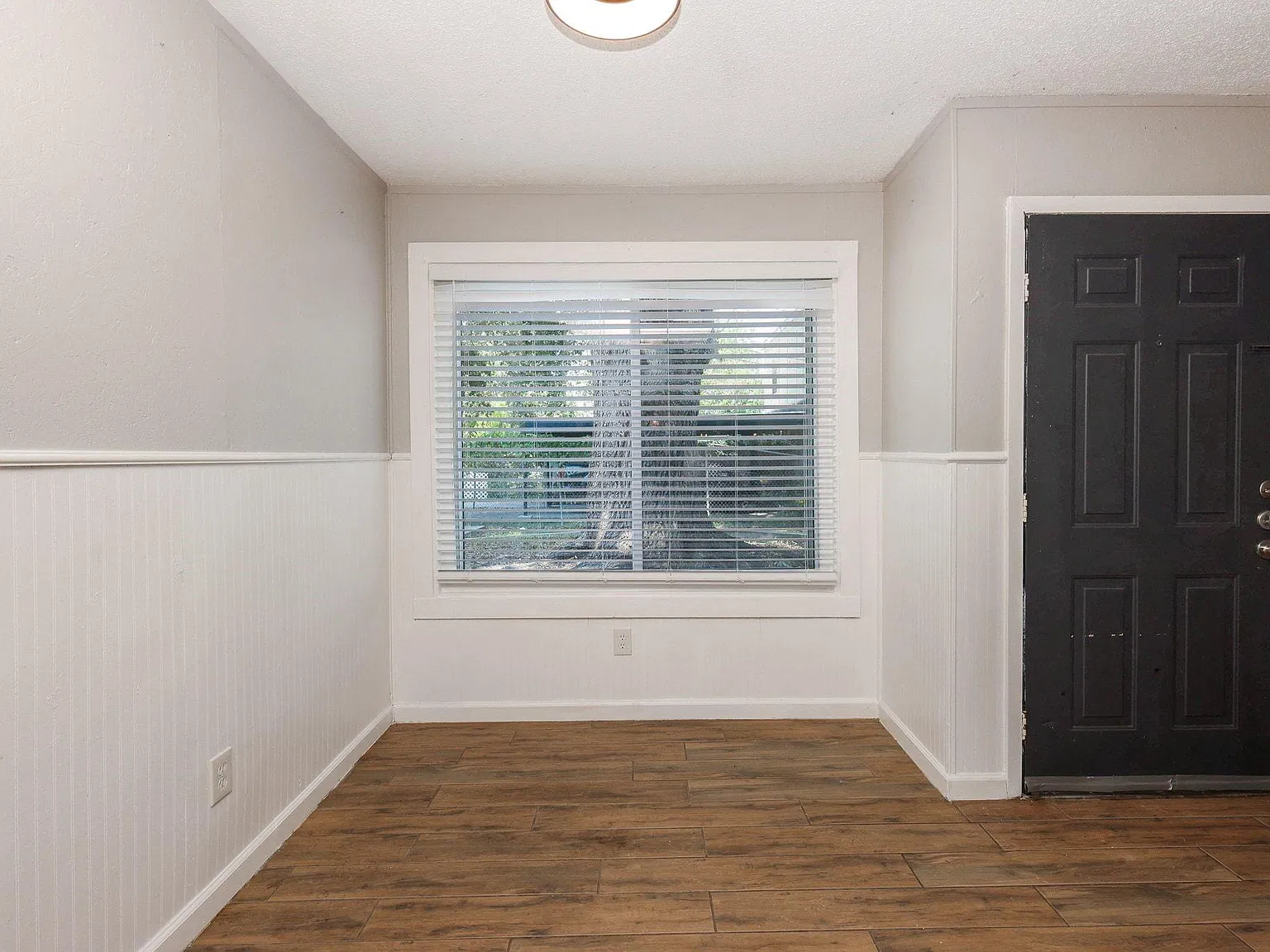 2 bed, 1.0 bath, 683 sqft, $1,250 — Photo 4
