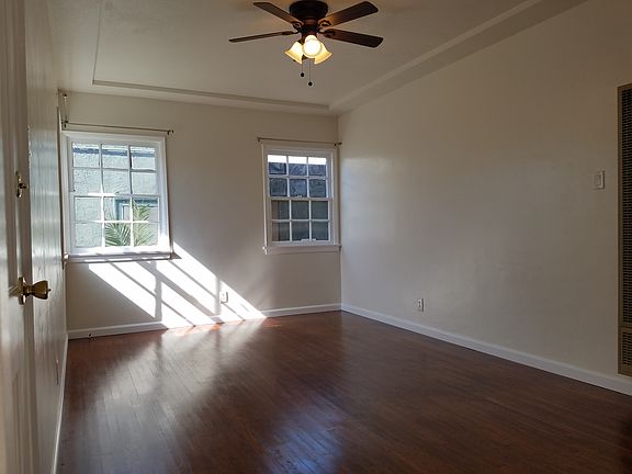 4th image of 706 1/2 N McCadden Pl