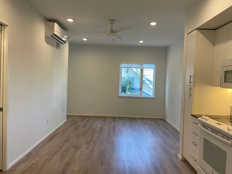 ES1213 -Alberta Street Lofts — Photo 23
