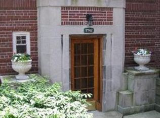 2762 Hampton Pkwy APT U1, Evanston, IL 60201