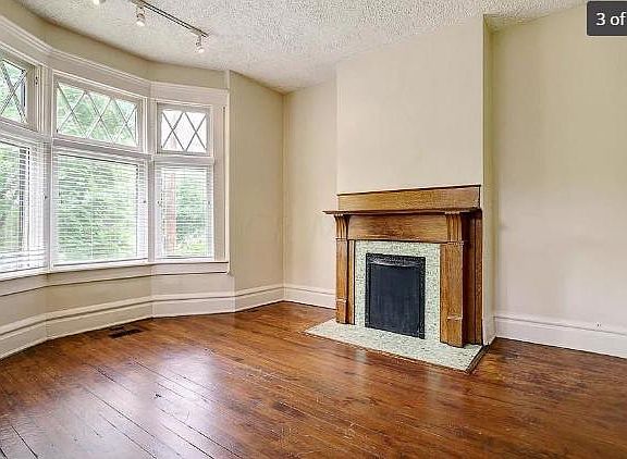 4th image of 74 W 1st Ave