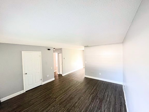 5th image of 715 Oakdale Ave APT 16