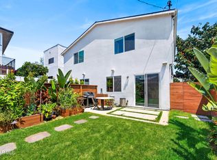 1135 N Commonwealth Ave, Los Angeles, CA 90029