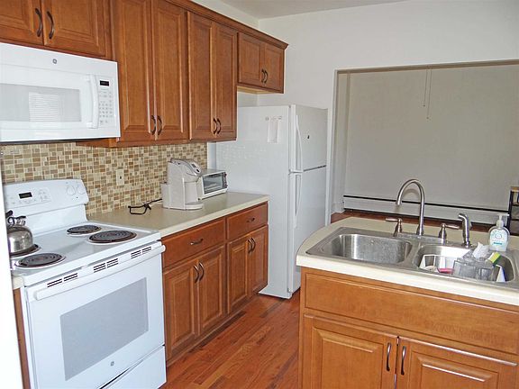 4th image of 23 Washington Ave #1