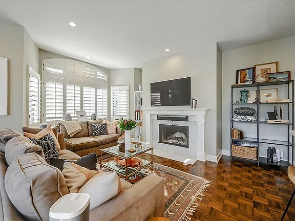 2nd image of 3615 Buchanan St APT 304