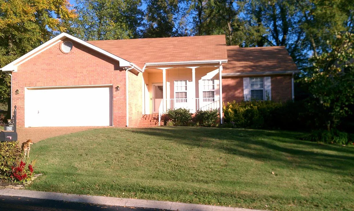 3 bed, 1650 sqft, $2,400 — Photo 1