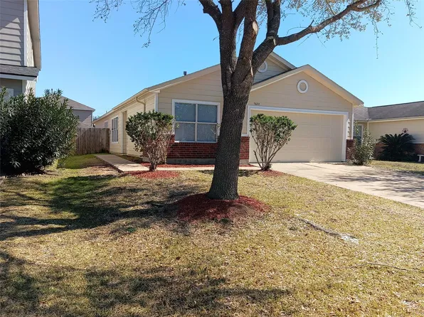 7622 Yucca Field Dr, Cypress, TX 77433