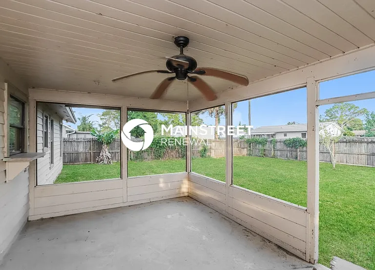798 Pampas St NW — Photo 9