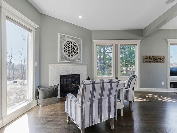 3rd image of 1504 NE Woodland Shores Pl