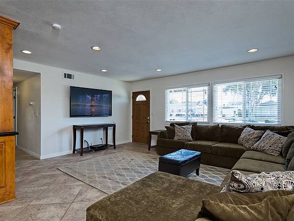 4th image of 1229 Coventry Ave