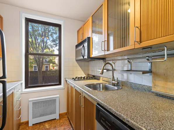 2951 Ocean Avenue image 1 of 12