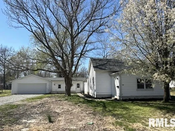 345 N Maple St, Du Quoin, IL 62832