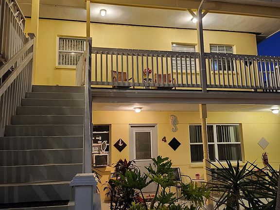 2nd image of 415 Hamden Dr #8