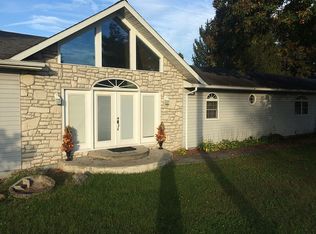 1015 Johnson Ave, Olive Hill, KY 41164