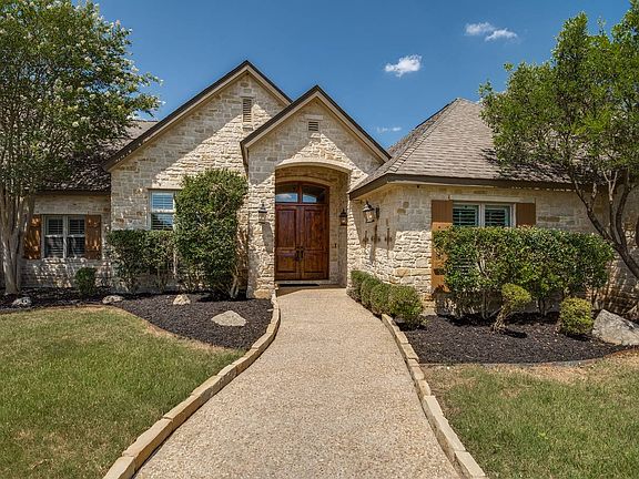 3rd image of 347 Skyland Dr