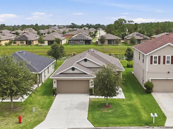 5655 NW Pine Trail Cir, Port Saint Lucie, FL 34983