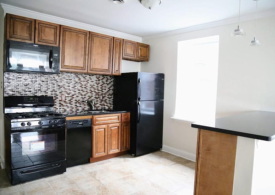 1st image of 1605 W Tioga St APT 2