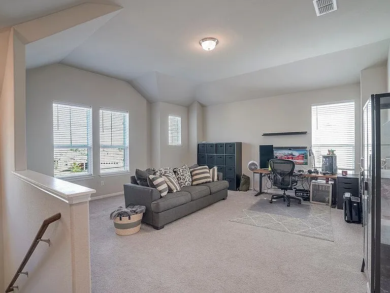 10609 Harwood Overlook Cv — Photo 18