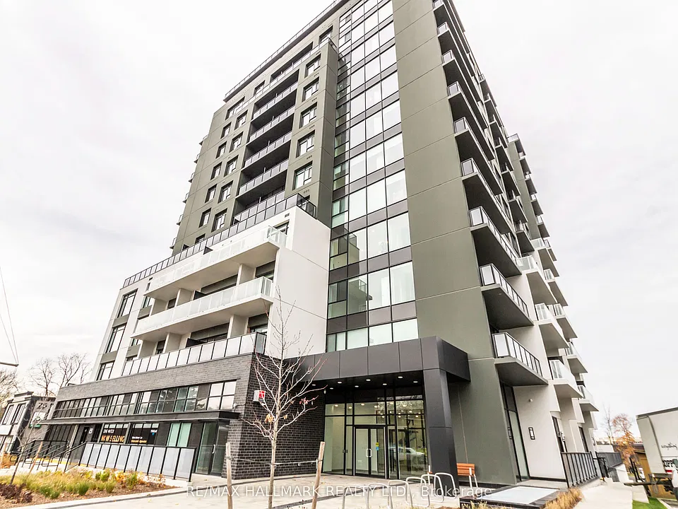 71 Wyndham St S #701