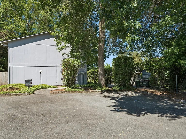 Entrance/Parking lot