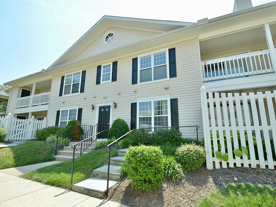1st image of 10207B Ashbrooke Ct