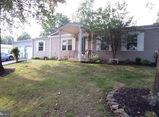 122 Deerfield Dr, Souderton, PA 18964