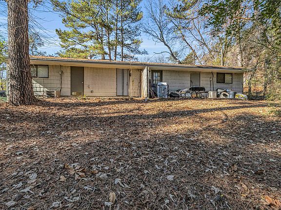 4th image of 7616 Bishop Dr