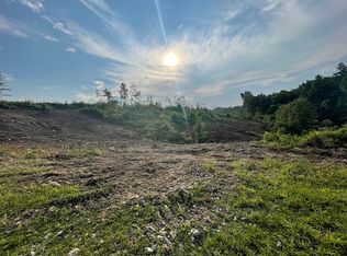 Pine Creek Rd, Oneida, TN 37841