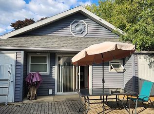 2345 Elm Park Dr, Manitou Beach, MI