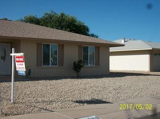 11068 W Edgewood Dr, Sun City, AZ 85351