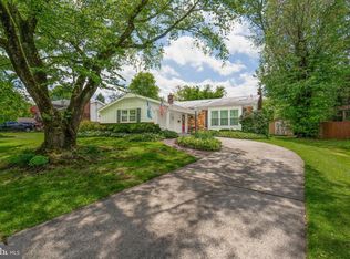 108 Brentwood Dr, Mount Laurel, NJ 08054
