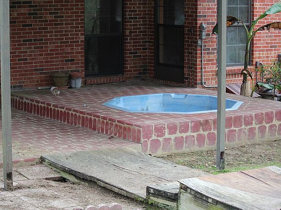 4th image of 134 Green Briar Dr