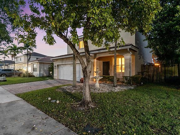 4th image of 657 SE 31st Ave