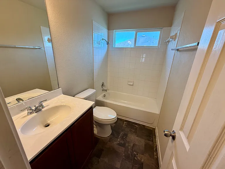 2169 Hazelwood Dr — Photo 18