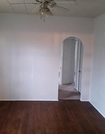 4th image of 5910 Belmont Ave