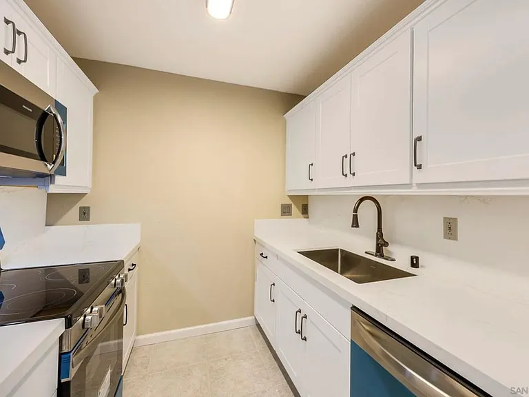 8338 Regents Rd #1S — Photo 17
