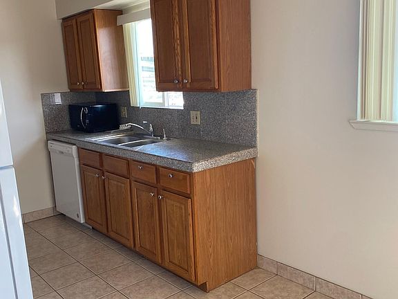 4th image of 2844 Malabar Ave APT 4