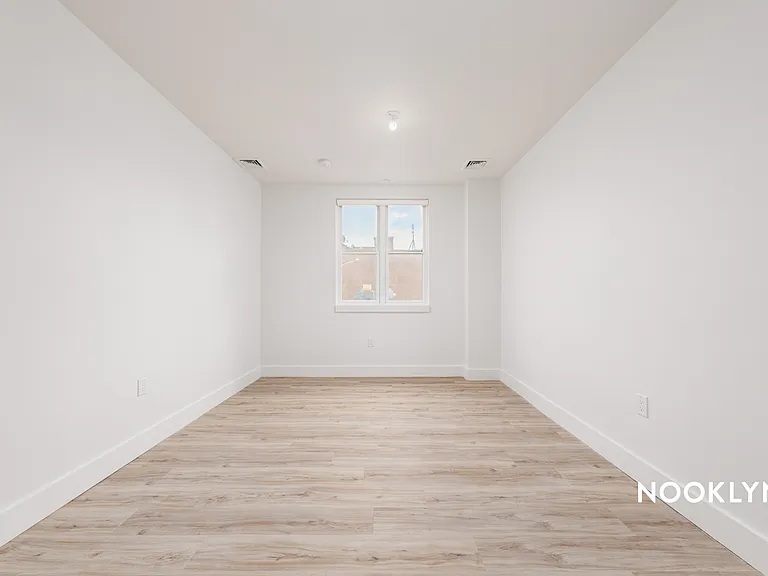 1010 Bedford Ave #205 — Photo 3