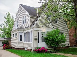 1585 Lyndhurst Rd, Lyndhurst, OH 44124