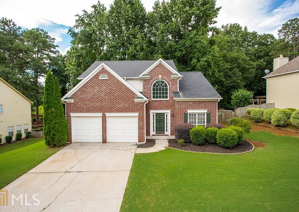 2nd image of 5840 Rives Dr