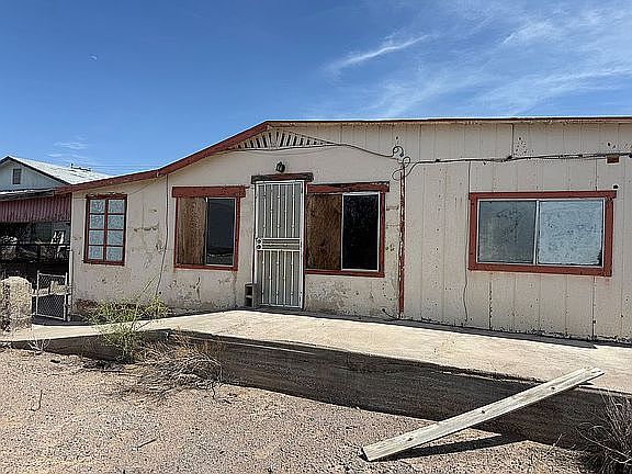 4th image of 731 W Morondo Ave
