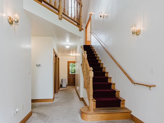 3rd image of 8506 Nugget Pl