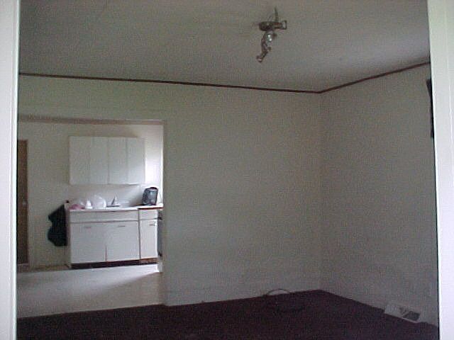 2nd image of 1033 S C St