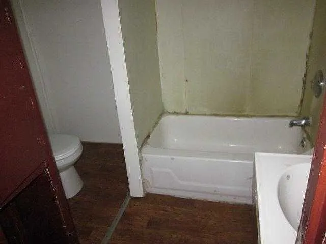 bathroom unit 1