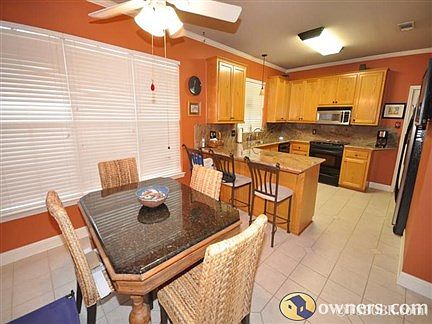 Breakfast & Kitchen