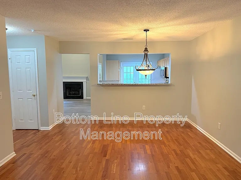 9419 Elizabeth Townes Ln — Photo 4