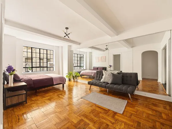 140 E 40th St APT 3J, New York, NY 10016