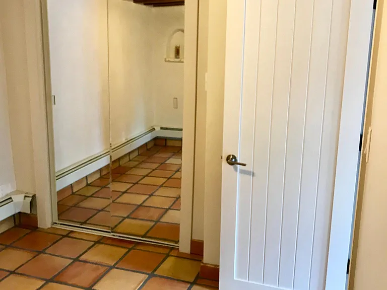 321 Tesuque Dr #C — Photo 8
